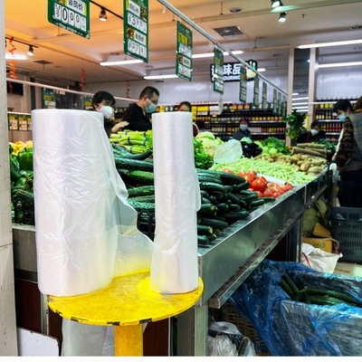 Embalagem em relevo de superfície em PE Saco de embalagem de plástico para alimentos Sacos de rolo para armazenamento e embalagem de alimentos