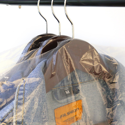 Sacos de embalagem de vestuário de plástico à prova de água e poeira para armazenamento de fatos e vestidos OEM