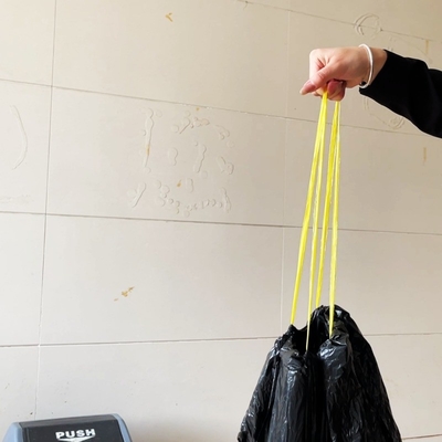 Saco de lixo de plástico grande preto reutilizável em rolos para 55 galões e impressão offset