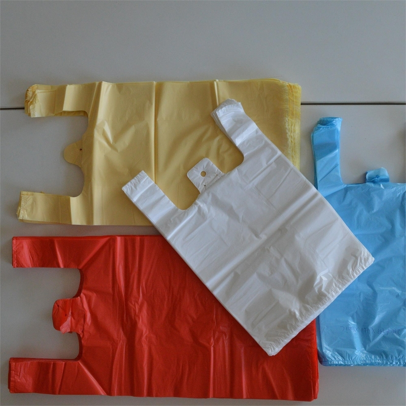 Logotipo personalizado HDPE Offset Impressão de T-shirts Sacos para envio em preto/branco/claro